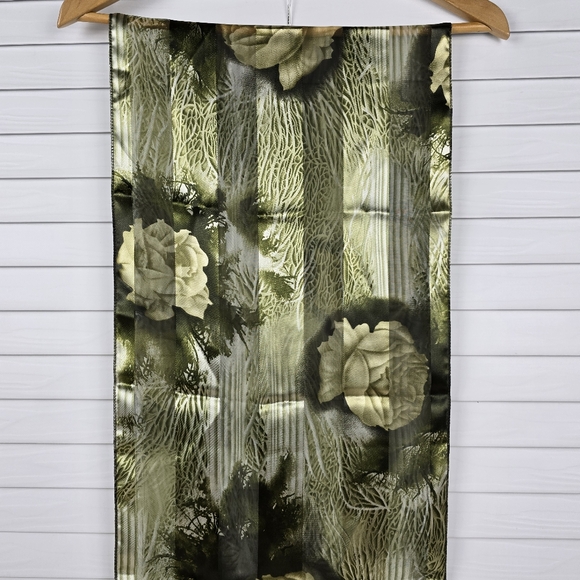 Sheer Scarf with Floral Print - Picture 4 of 9